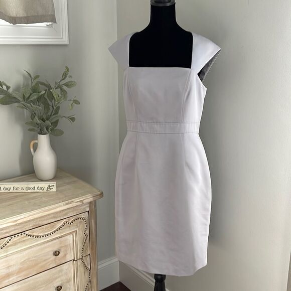 Adrianna Papell Light Gray‎ Sheath Dress. Size 6 - Picture 1 of 7